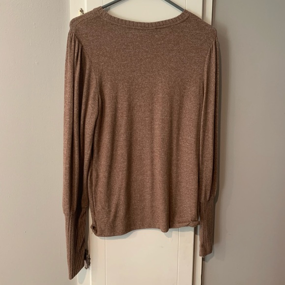 Super soft brown sweater! - Picture 2 of 4